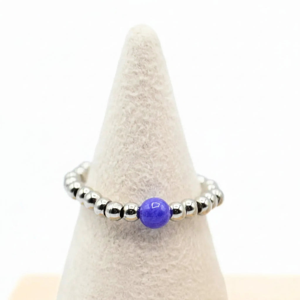 Anello Elastico con Sfera di Ametista da 4 mm e Sfere di Acciaio