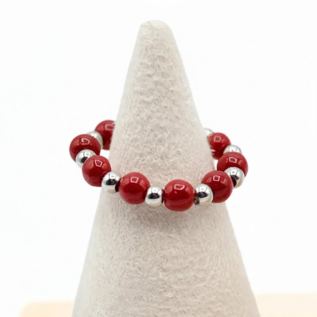 Elastischer Ring mit rotem Achat und Stahl