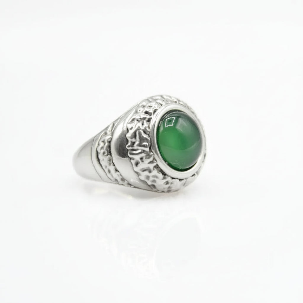 Anello Ocean Emerald con giada verde  Riflesso di Natura Pura