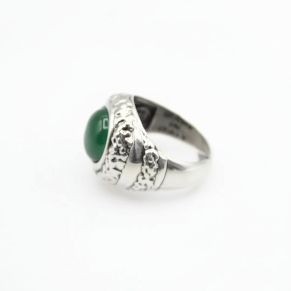 Anello Ocean Emerald con giada verde  Riflesso di Natura Pura