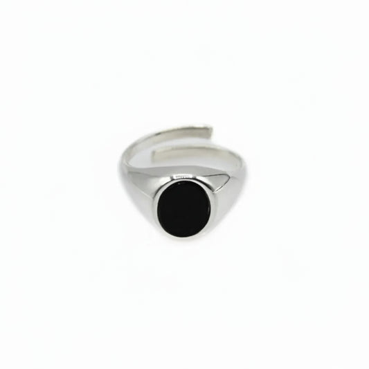 Eternity - Anello con Onice Nero Piatto: Forza e Eleganza