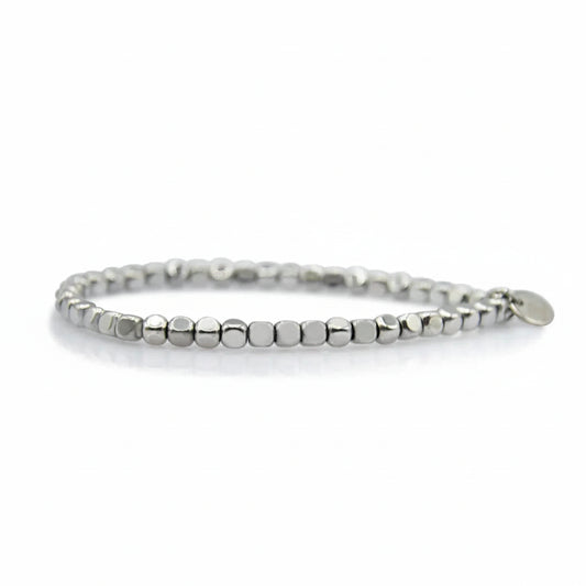 Bracciale Eris con Cubotti di Ematite Argento 4mm