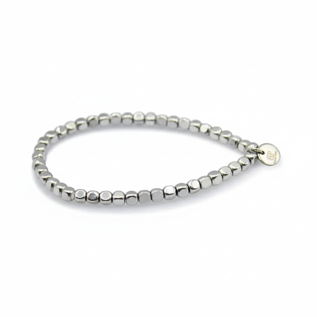 Bracciale Eris con Cubotti di Ematite Argento 4mm