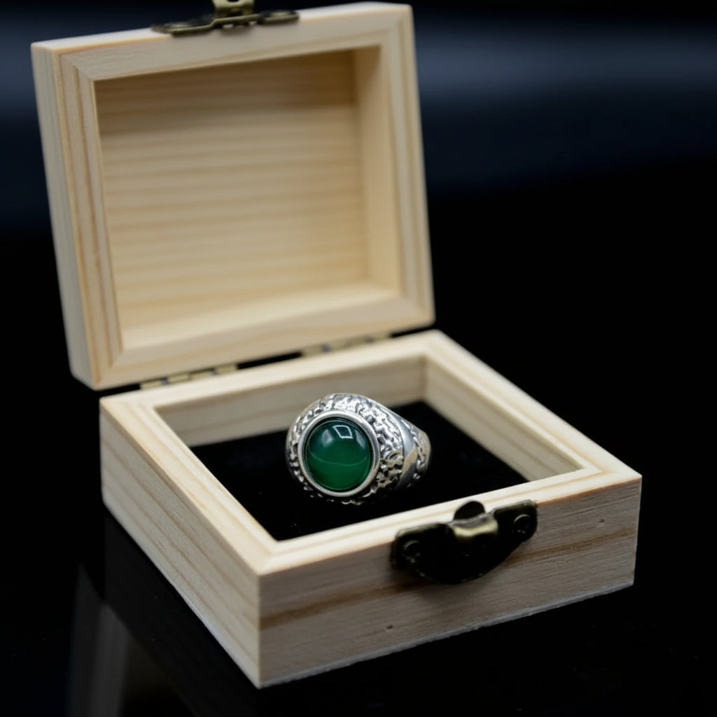 Anello Ocean Emerald con giada verde  Riflesso di Natura Pura
