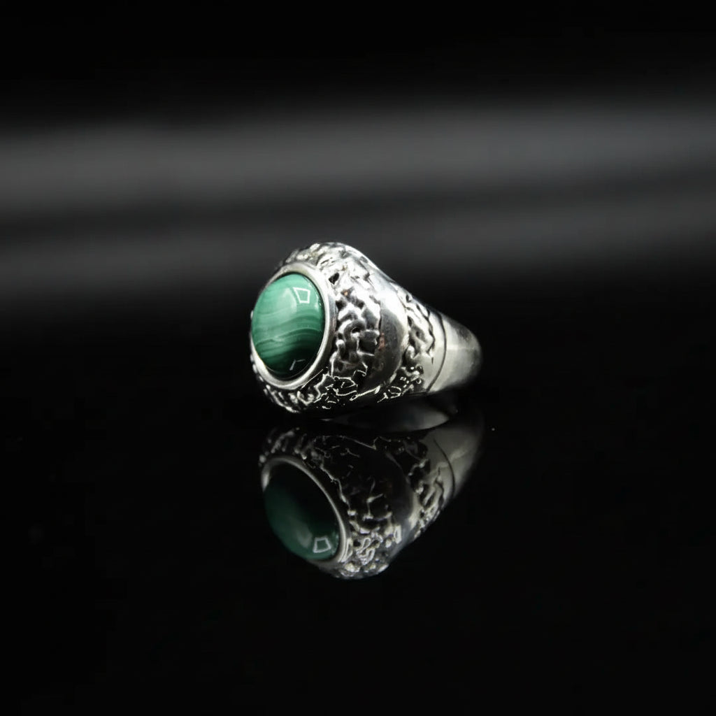 Anello Vitality con Pasta di Malachite e Scultura Ocean