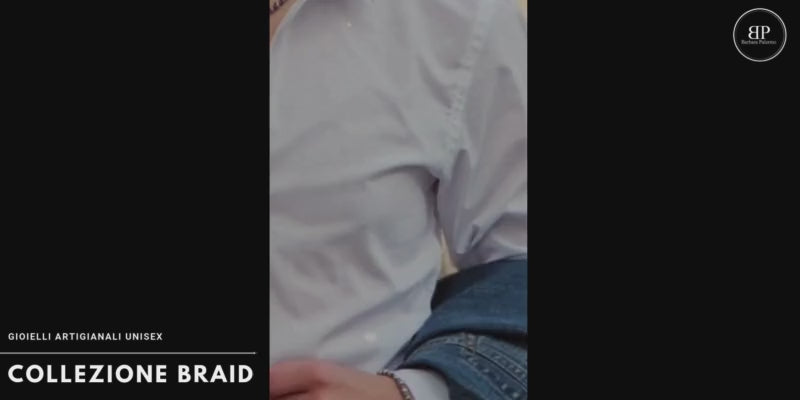 Carica il video: 
