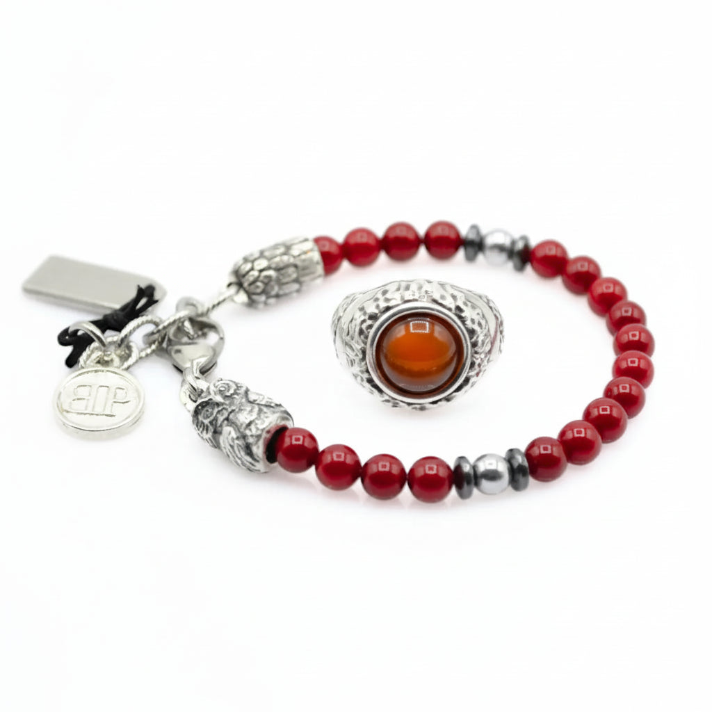 Knallrotes Set: Ring und Armband