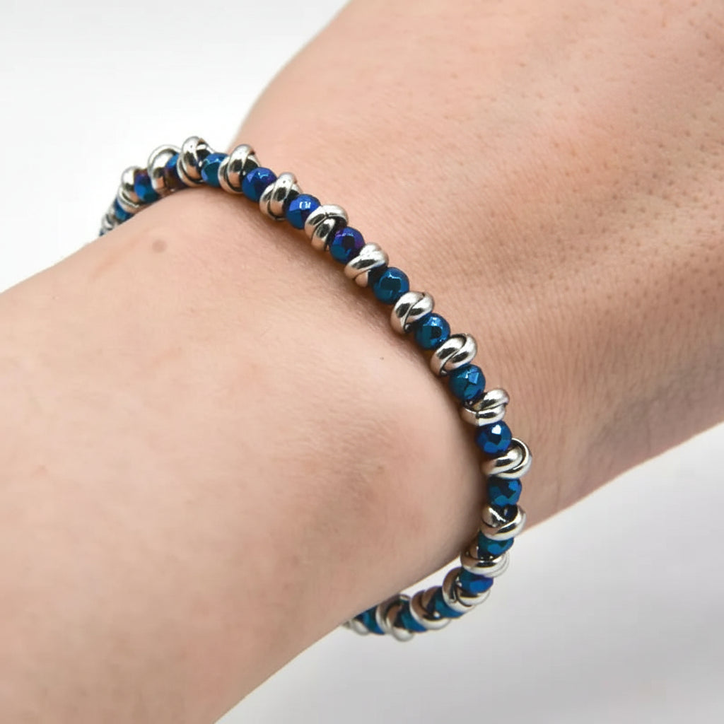 Glänzendes blaues nautisches Armband aus geflochtenem Stahl und Hämatit