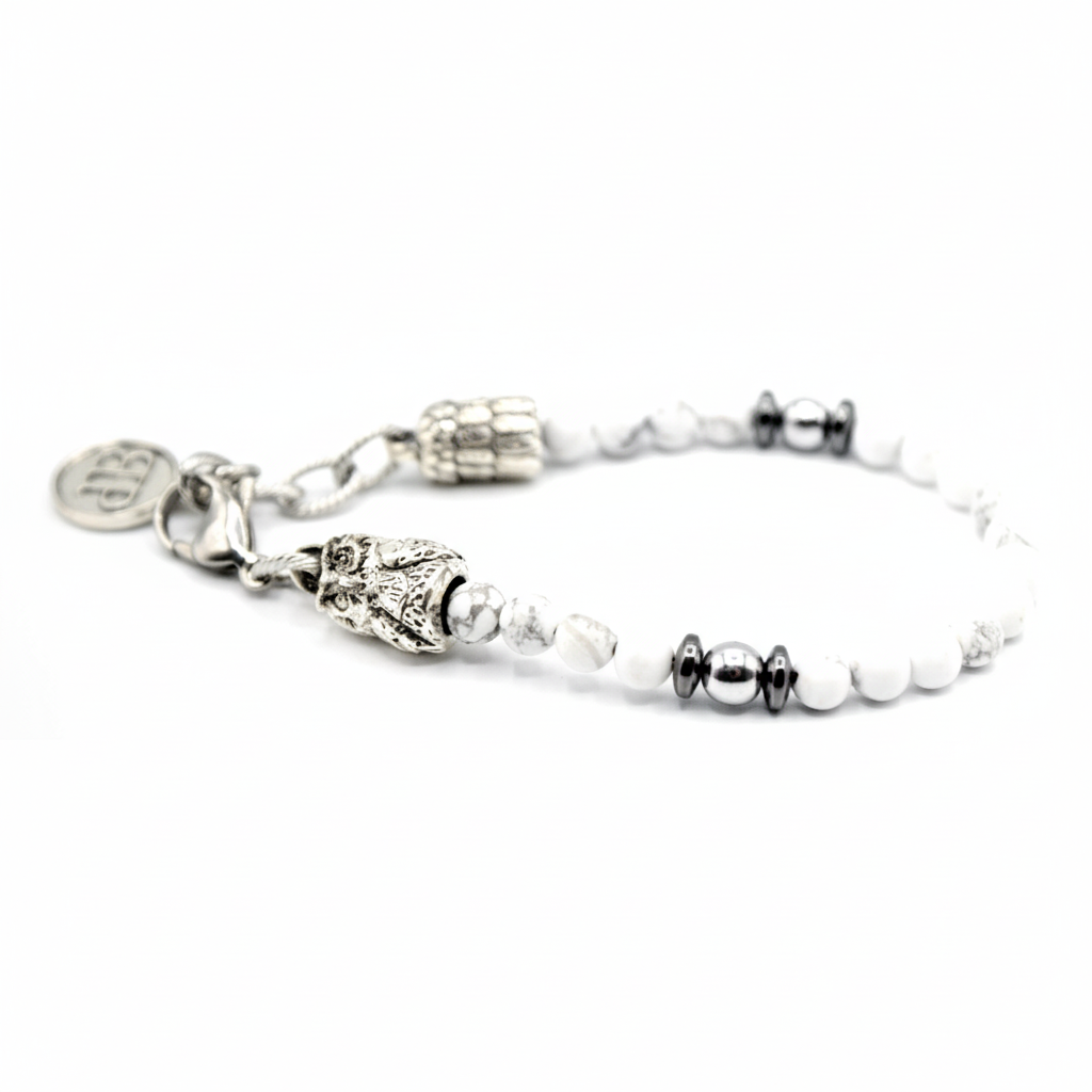 Serenity – Armband aus Howlith und Hämatit mit Eule